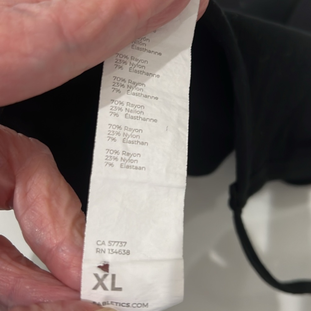 Fabletics bra top - Picture 3 of 3